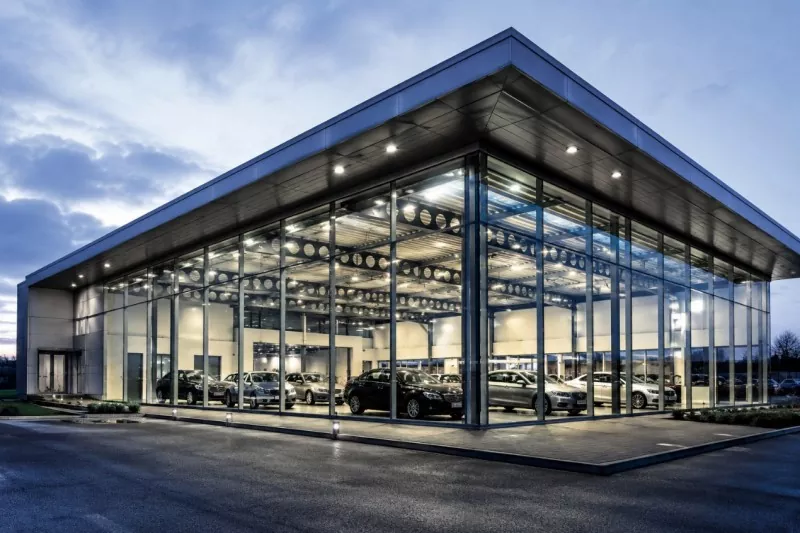 Why Is the Large-Span Design the Core Advantage of Steel Frame Car Showroom Construction?