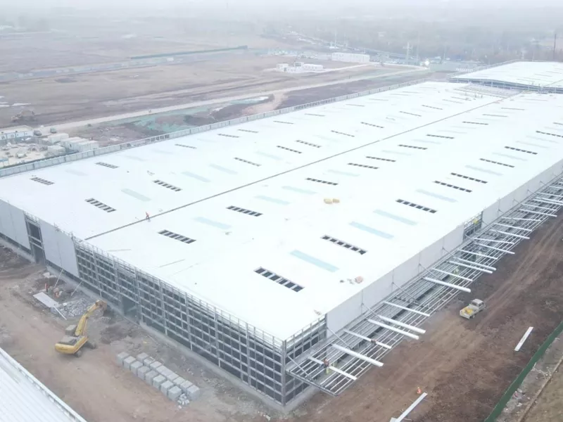 Steel Structure Distribution Center Building